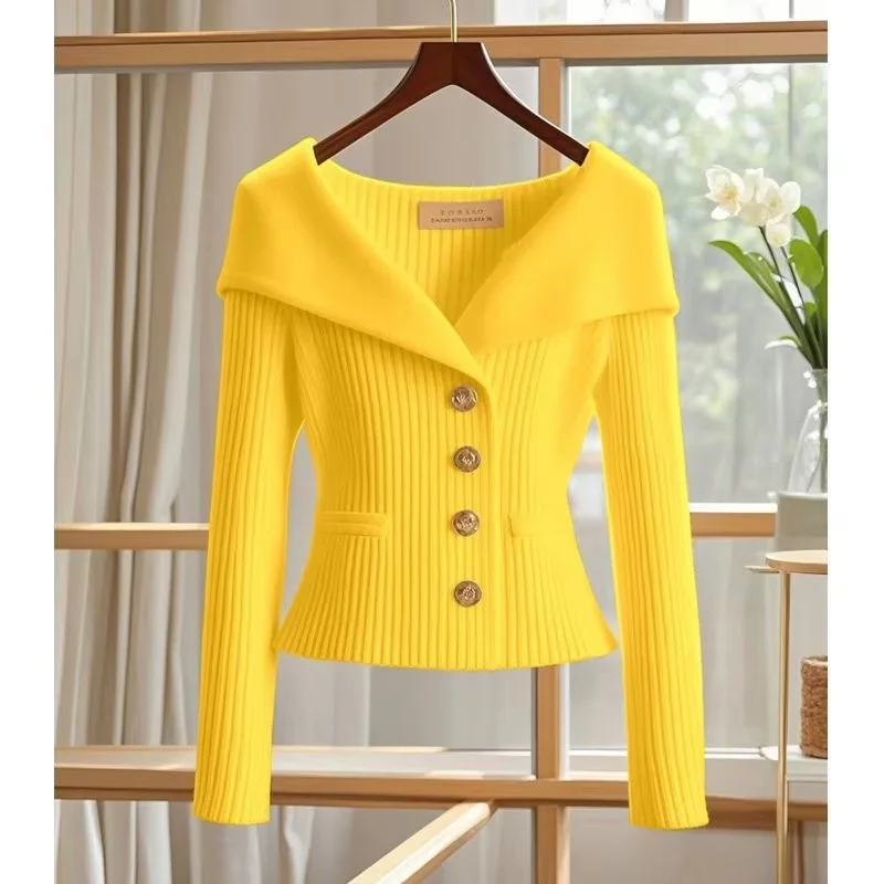Clariza | Elegant Cardigan