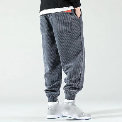 JULIAN | COMFORTABLE CORDUROY STYLE PANTS