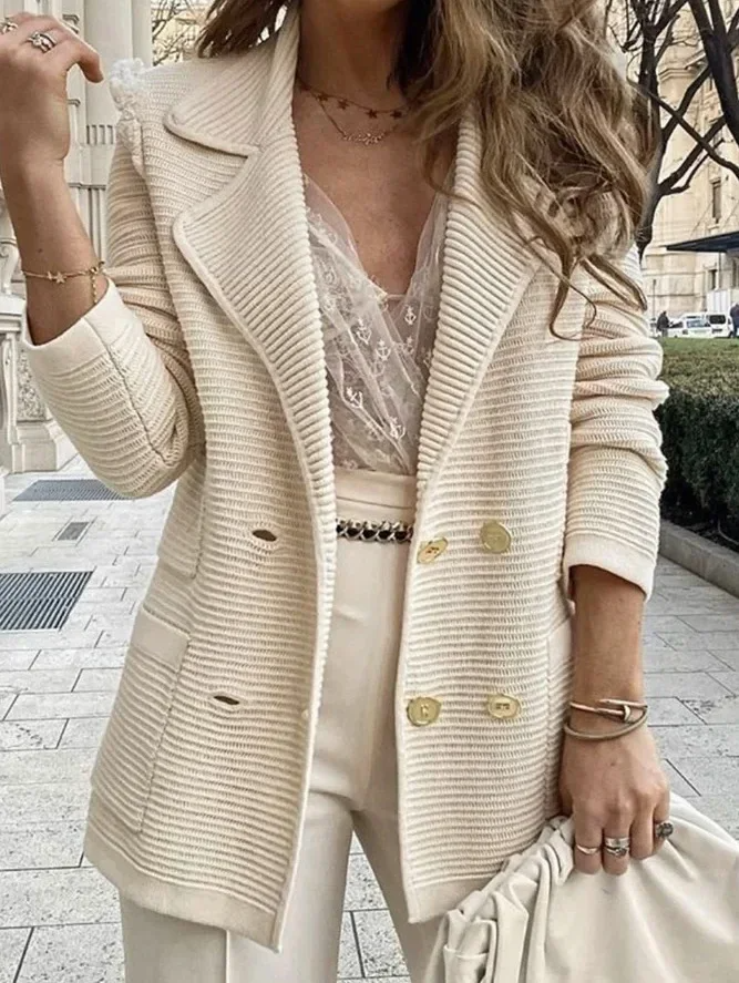 Vivienne - Elegant Women's Blazer