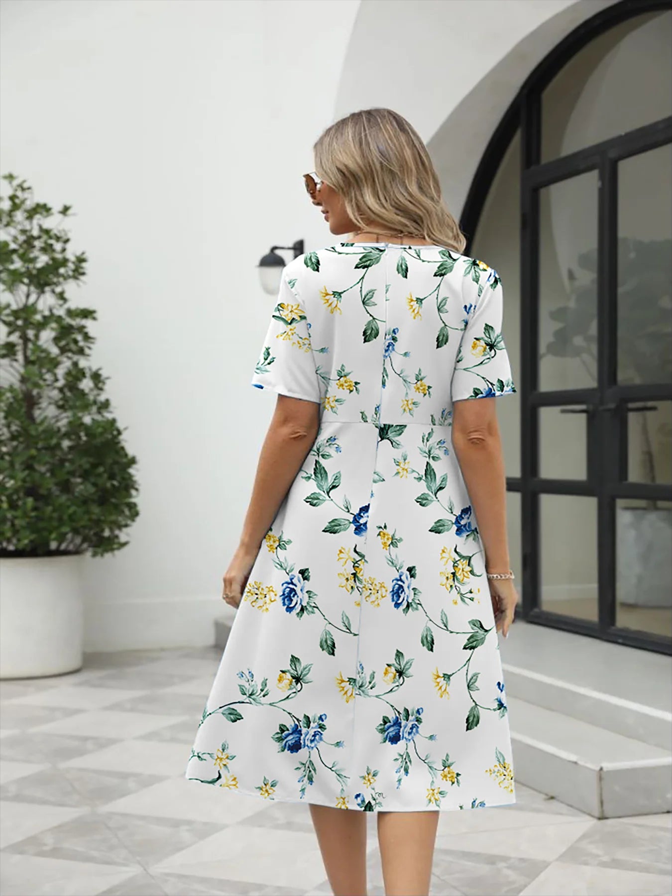 Scarlett - Elegant Floral Print Wrap Dress