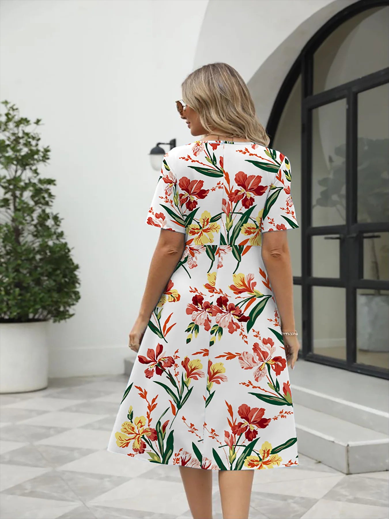 Scarlett - Elegant Floral Print Wrap Dress