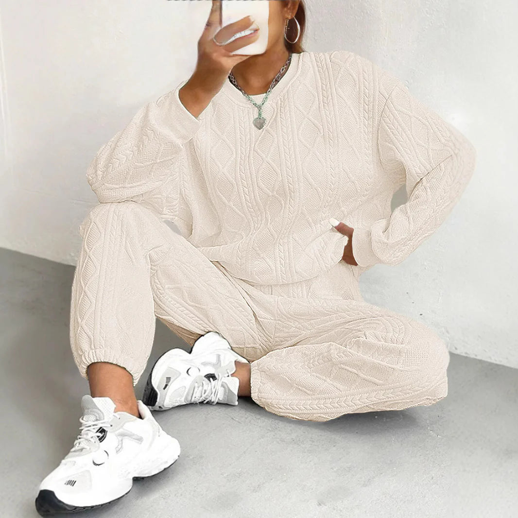 DALI™ - Comfy Long Sleeve Sweatshirt and Sweatpants Set