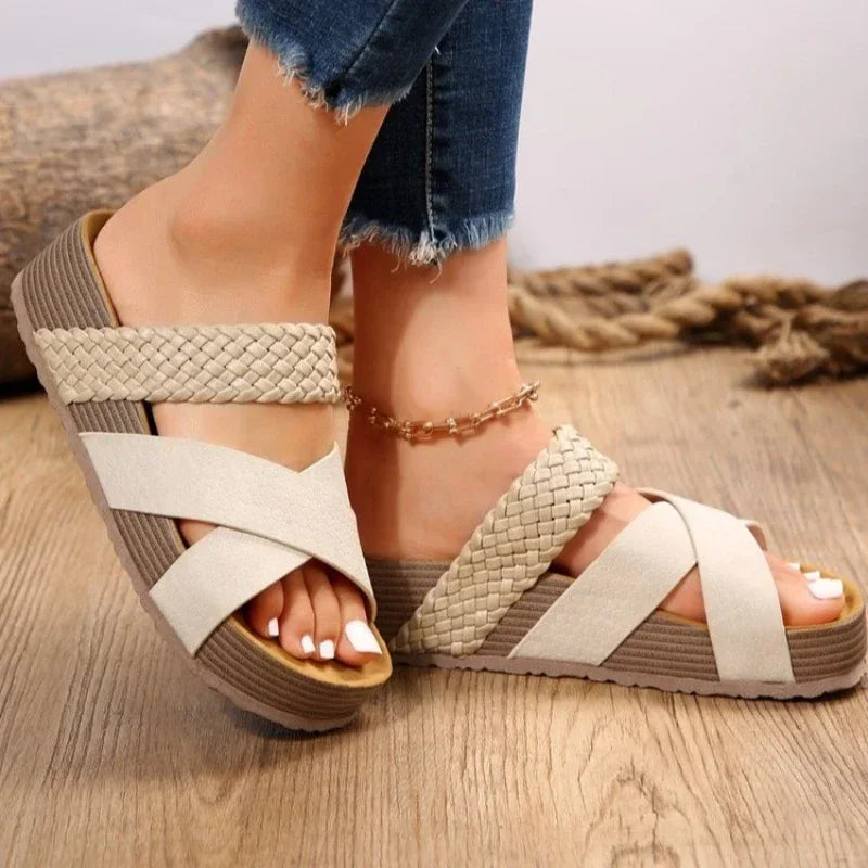 TREVINA | WOVEN STRAP PLATFORM SANDALS