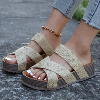 TREVINA | WOVEN STRAP PLATFORM SANDALS
