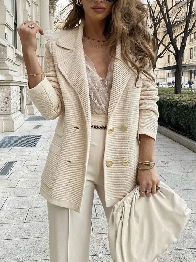 Vivienne - Elegant Women's Blazer