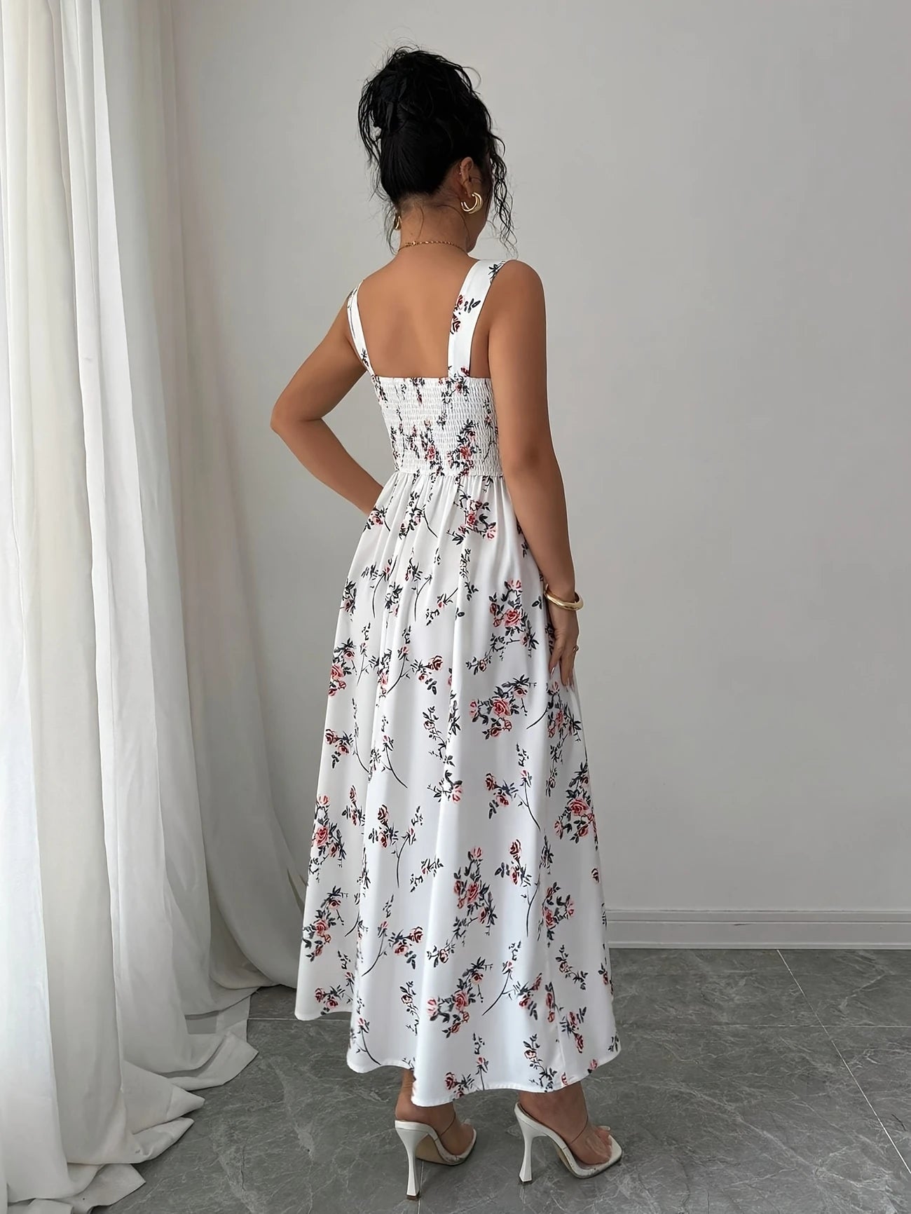 Lila – Floral Ruché Midi Dress