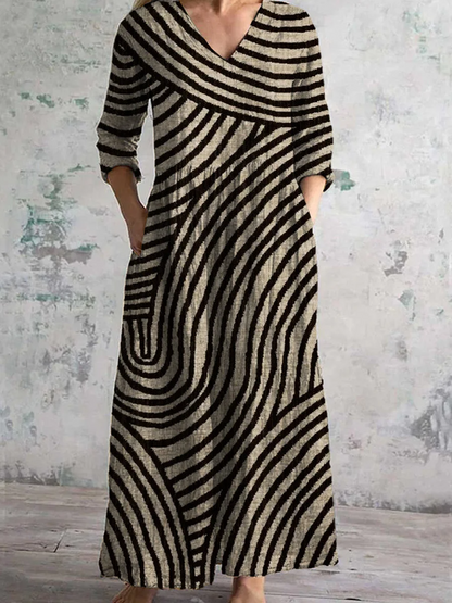 Dearyn | Dress with V-Neck and Floral Pattern