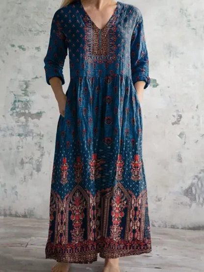 Dearyn | Dress with V-Neck and Floral Pattern
